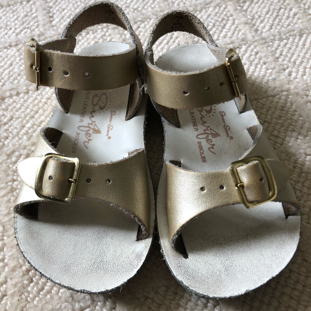 Saltwater gold sandals